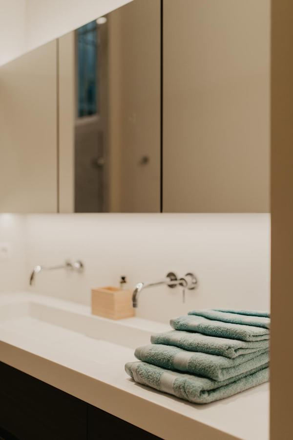 Blue Bird Residence Suite Moriaan Антверпен Экстерьер фото